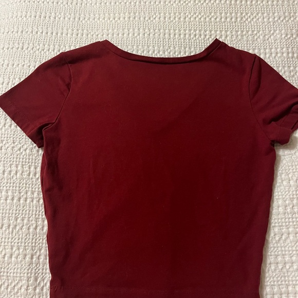 Set of cropped tees wild fable size small (olive green and maroon/red) - Picture 8 of 11
